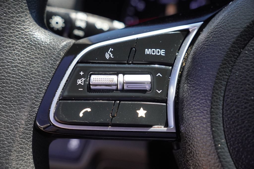 Used 2024 Kia Forte LXS w/ LXS Technology Package FWD image 20