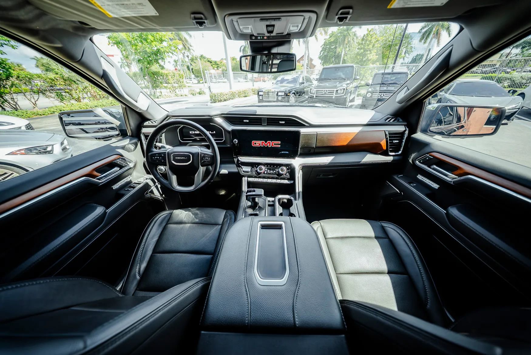 Used 2022 GMC Sierra 1500 Denali image 41