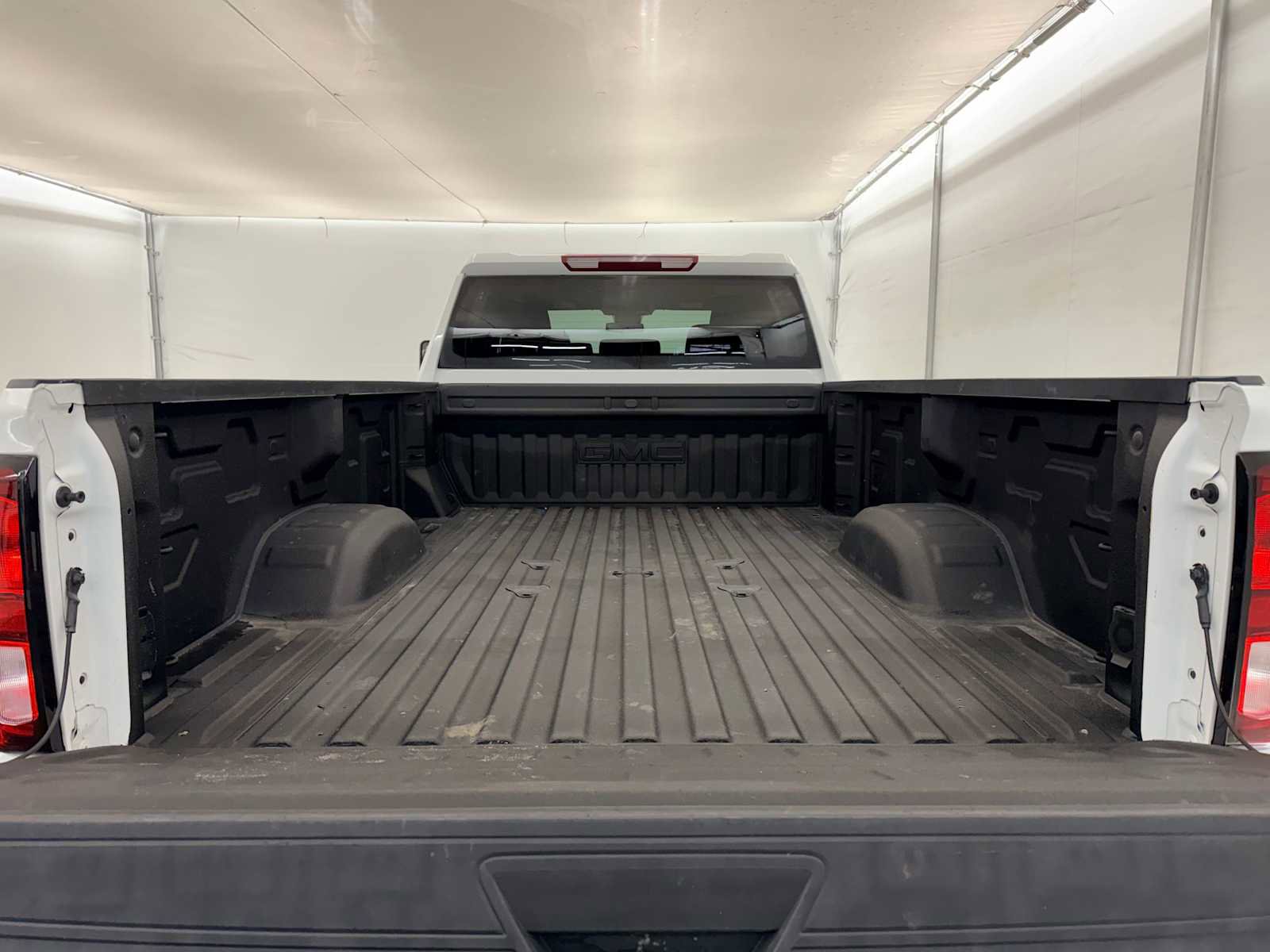 Used 2025 GMC Sierra 3500 SLE w/ SLE Value Package image 32