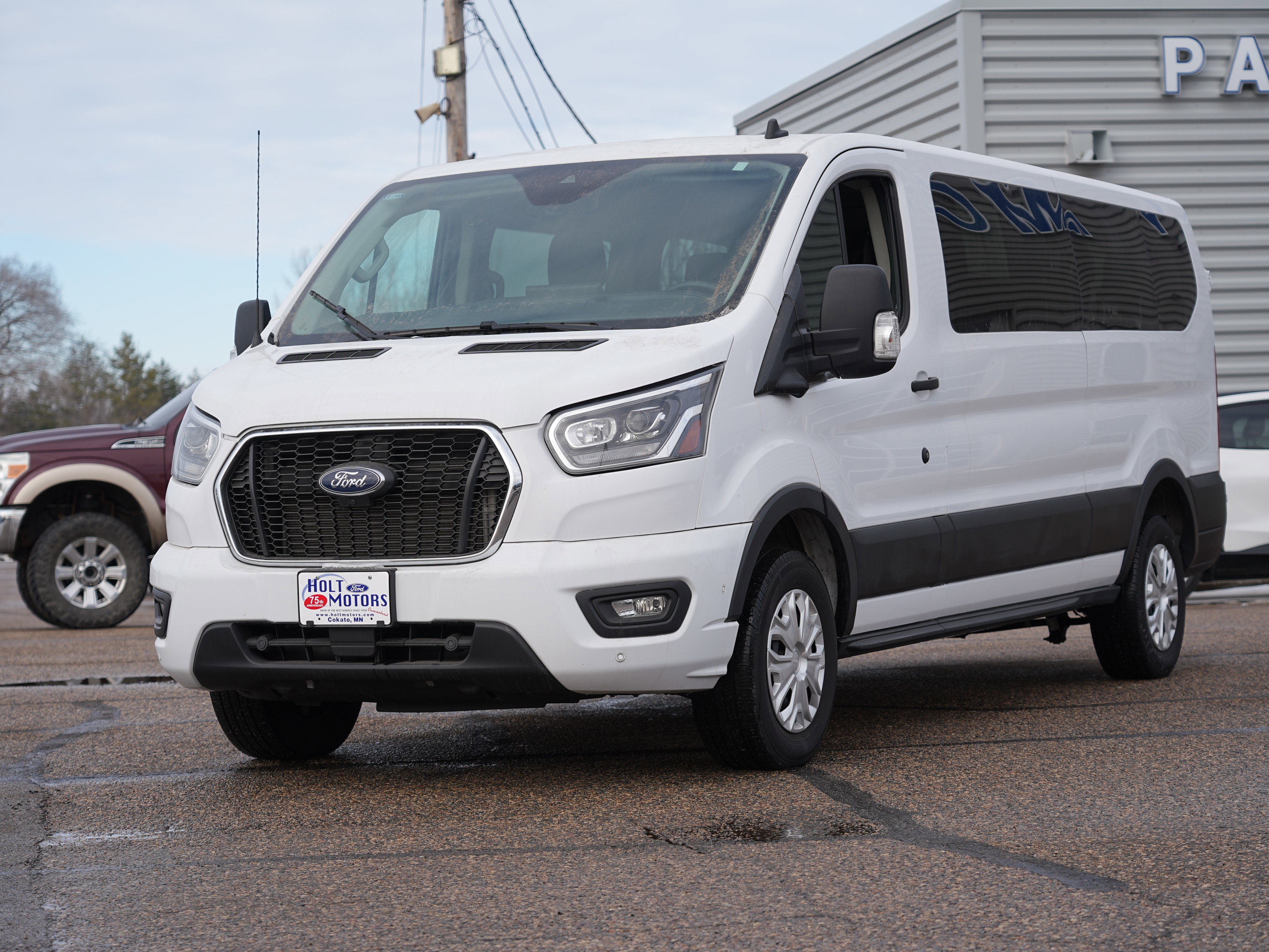 Used 2023 Ford Transit 350 XLT image 8