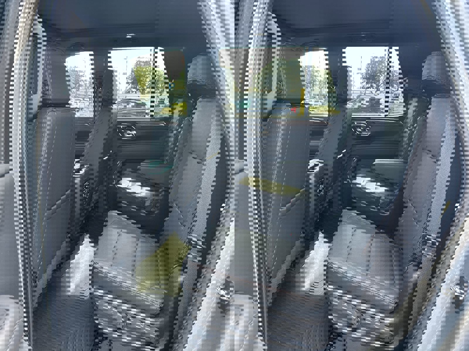 Used 2024 Chevrolet Tahoe High Country w/ Premium Package image 31