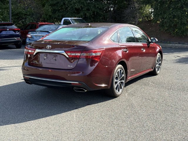 Used 2016 Toyota Avalon XLE Premium FWD image 2