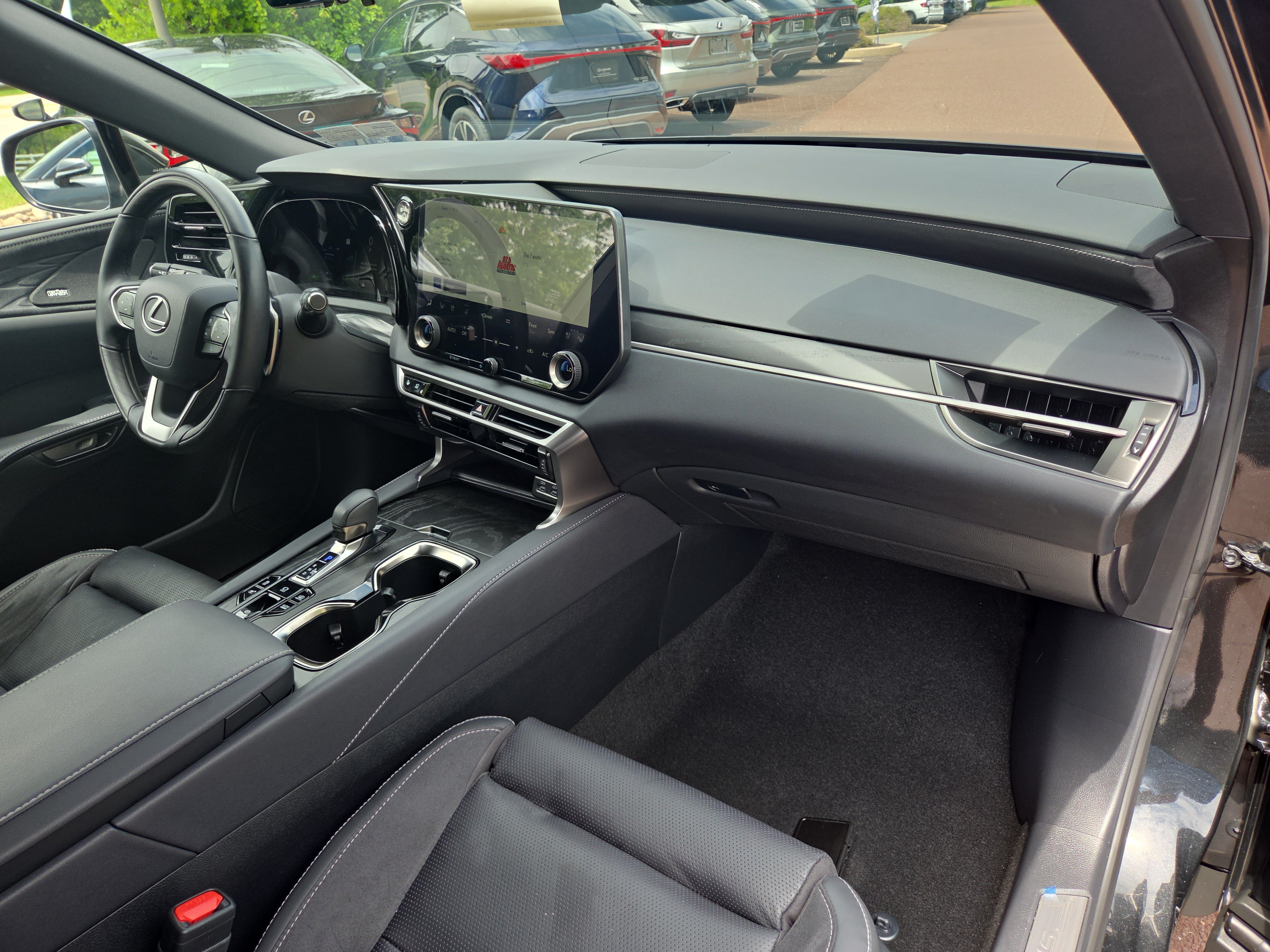 Certified 2025 Lexus RX 450h AWD w/ Convenience Package image 14