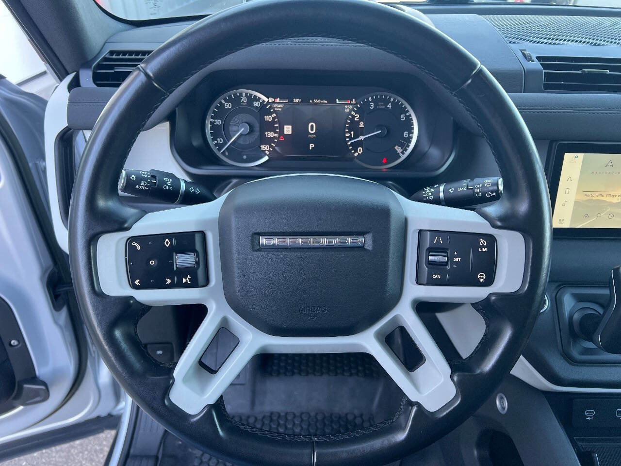 Used 2023 Land Rover Defender 110 SE image 12