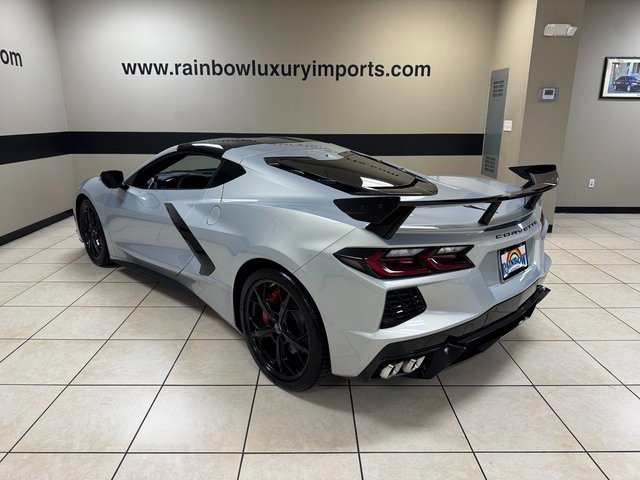 Used 2021 Chevrolet Corvette Stingray Preferred Cpe w/ Z51 Performance Package image 4