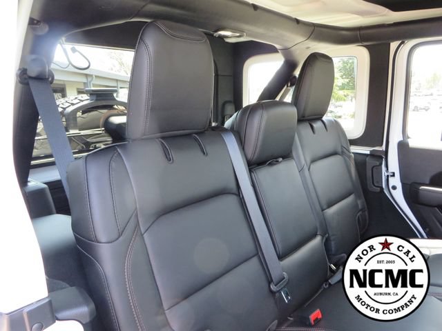 Used 2022 Jeep Wrangler Unlimited Rubicon w/ Xtreme Recon 35" Tire Package AWD/4WD image 58
