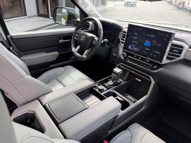 Used 2023 Toyota Tundra Limited AWD/4WD image 9