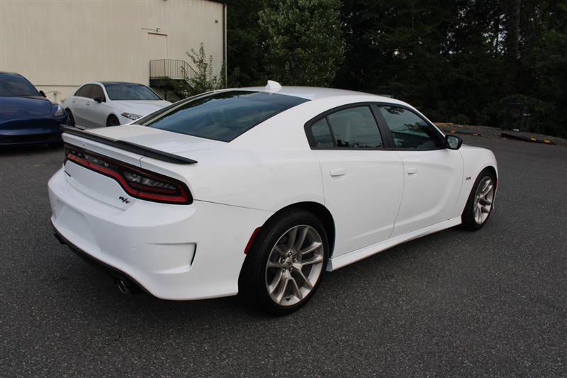 Used 2023 Dodge Charger R/T w/ Plus Group RWD image 8