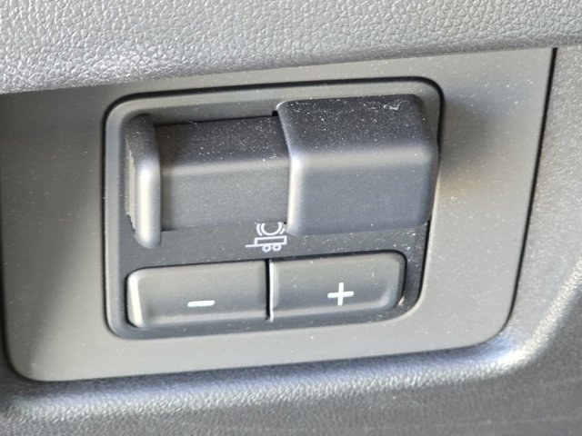 Used 2024 Chevrolet Colorado Trail Boss w/ Advanced Trailering Package image 17