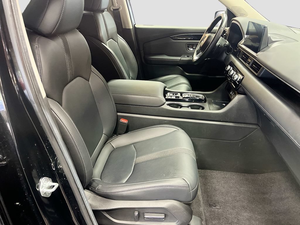 Used 2024 Honda Pilot Touring image 31