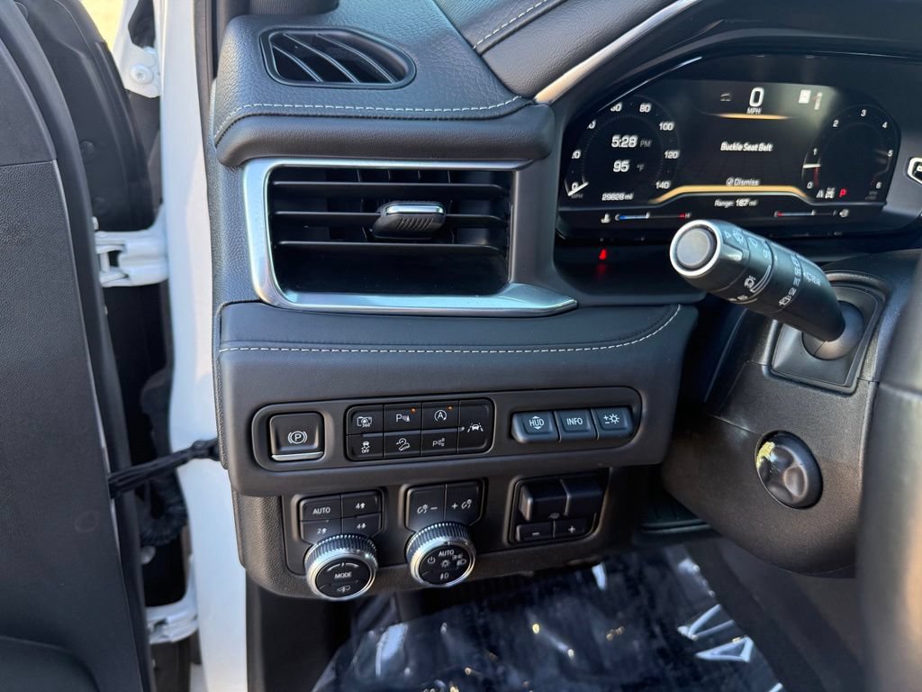 Used 2023 GMC Yukon Denali Ultimate AWD/4WD image 11