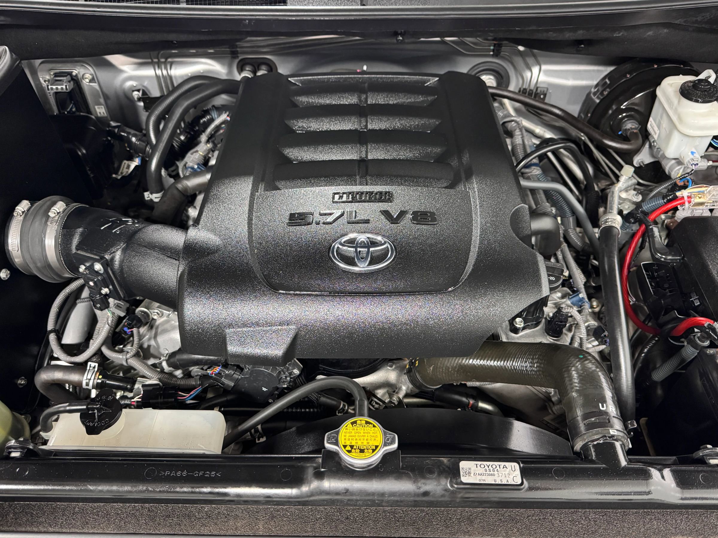 Used 2014 Toyota Tundra Platinum image 21