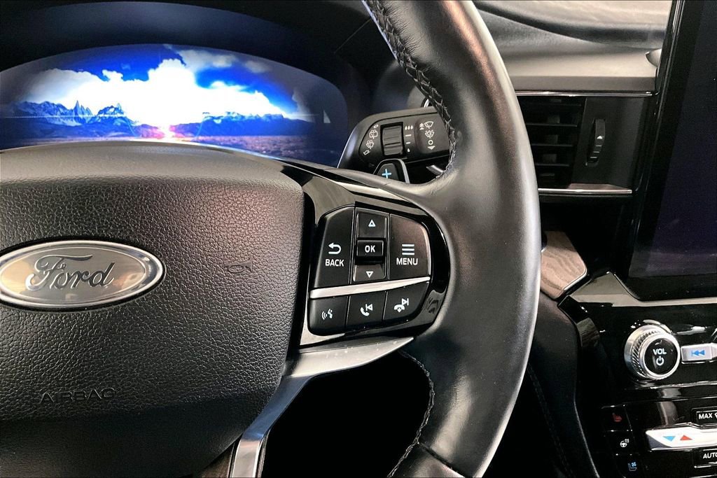Used 2021 Ford Explorer Platinum w/ Equipment Group 601A image 19