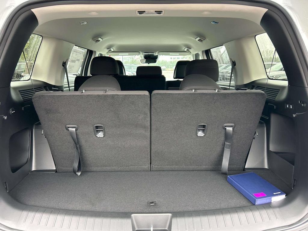 New 2026 Hyundai Santa Fe SE image 12