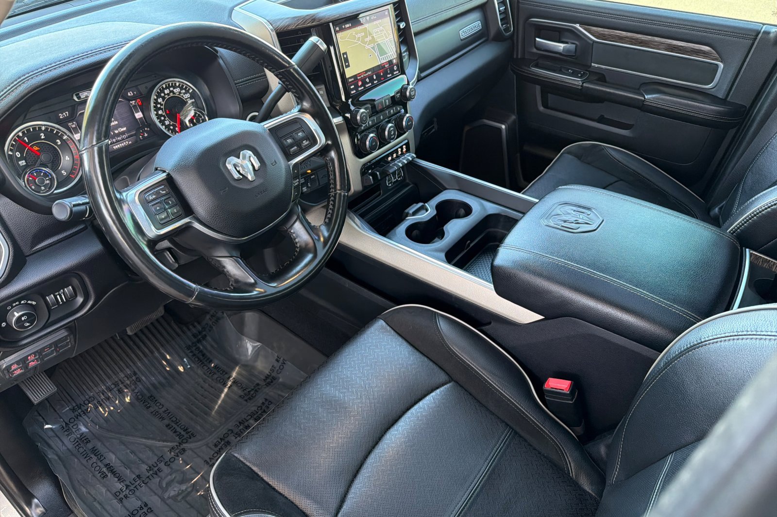 Used 2020 RAM 3500 Laramie image 10