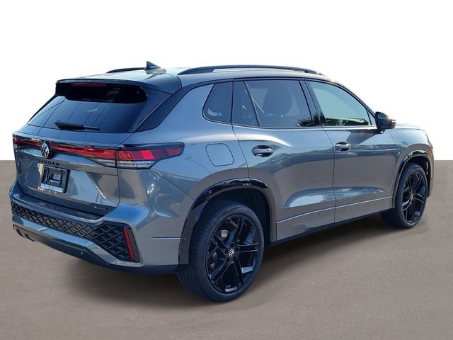 Certified 2025 Volkswagen Tiguan SE R-Line AWD/4WD image 4