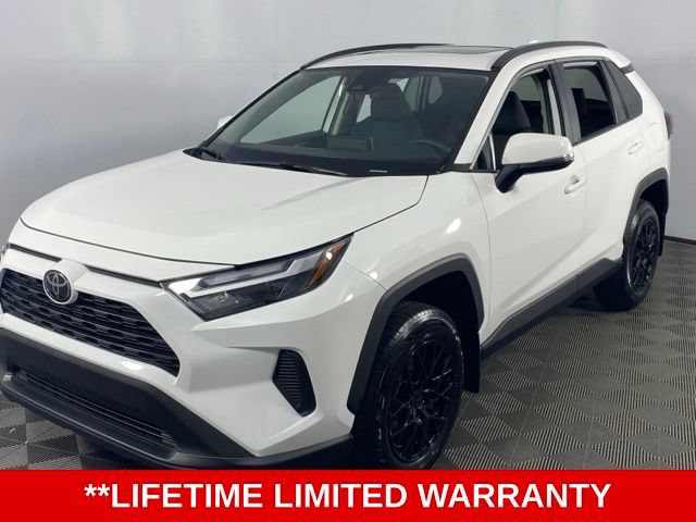Used 2024 Toyota RAV4 XLE w/ Convenience Package FWD image 3