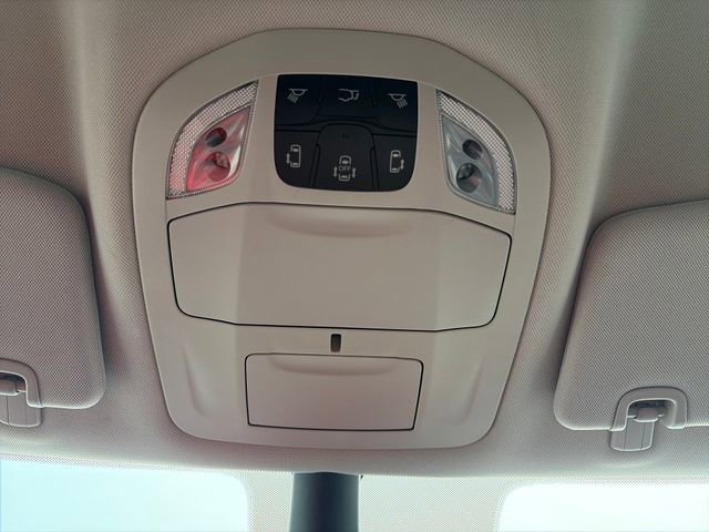 Used 2024 Chrysler Pacifica Touring-L FWD image 55
