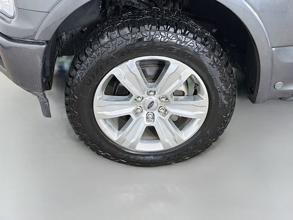 Used 2020 Ford F150 Platinum w/ Equipment Group 701A Luxury image 19