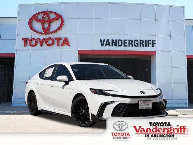 New 2026 Toyota Camry SE FWD image 1