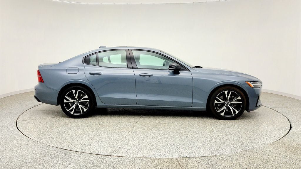 Used 2023 Volvo S60 B5 Core AWD/4WD image 4