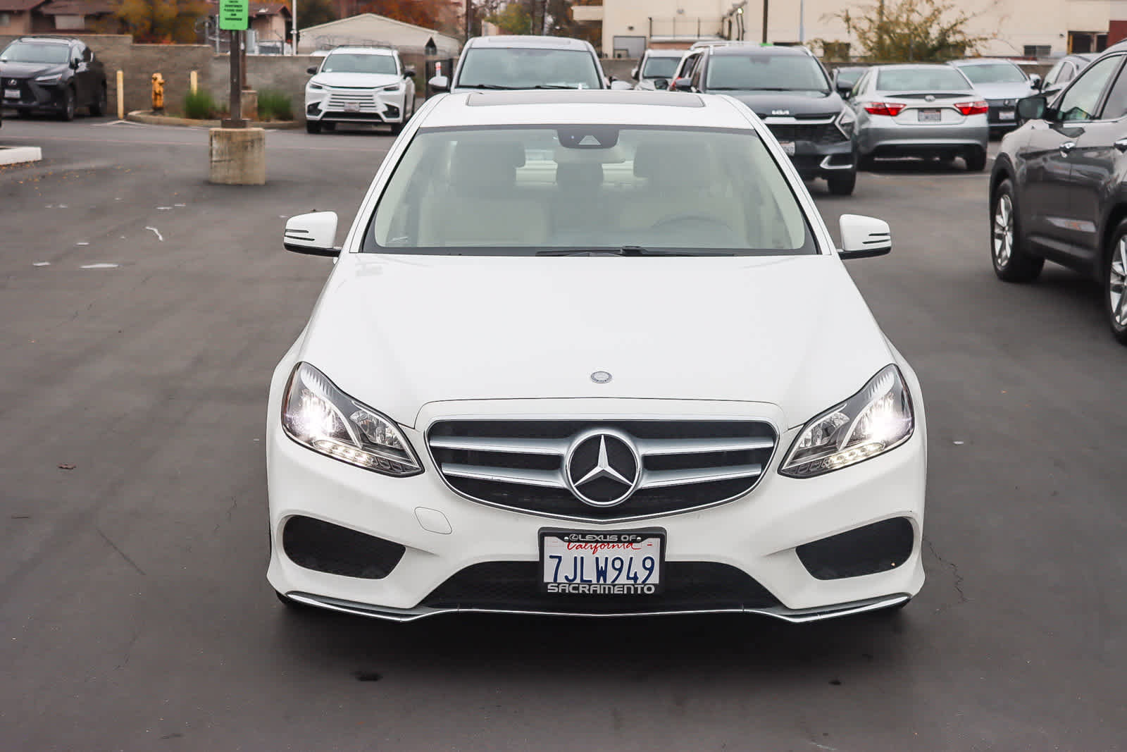 Used 2014 Mercedes-Benz E 350 4MATIC Sedan image 6