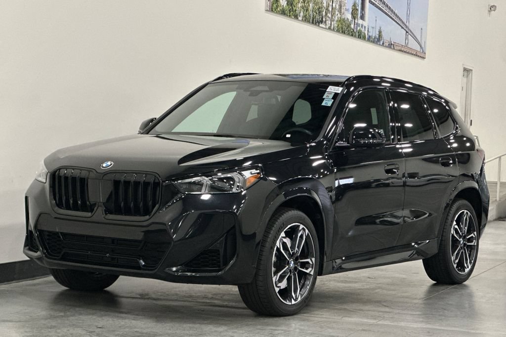 Used 2023 BMW X1 xDrive28i w/ M Sport Package AWD/4WD image 8
