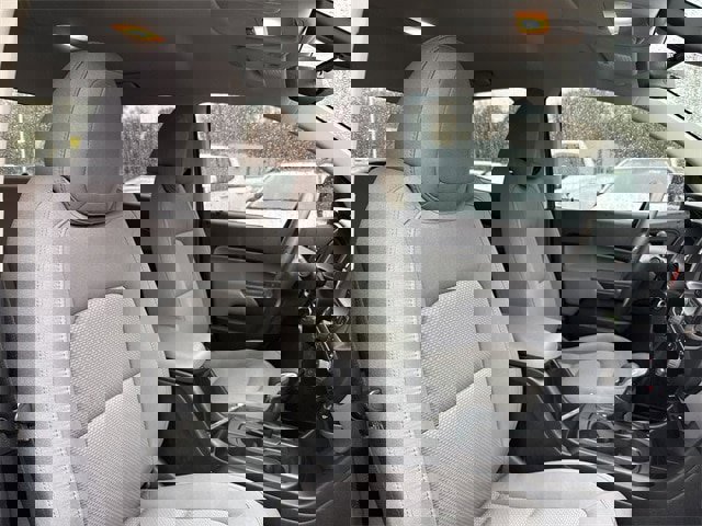 Used 2022 Chevrolet Colorado W/T w/ Custom Special Edition image 18