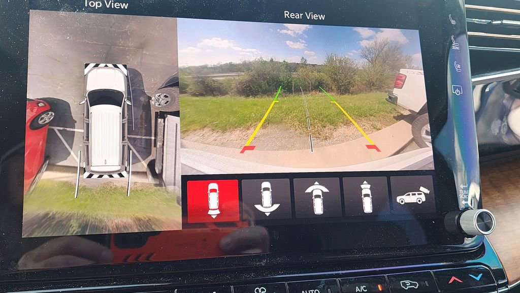 Used 2024 Jeep Grand Wagoneer L Series III w/ Rear Seat Video Group 1 AWD/4WD image 57