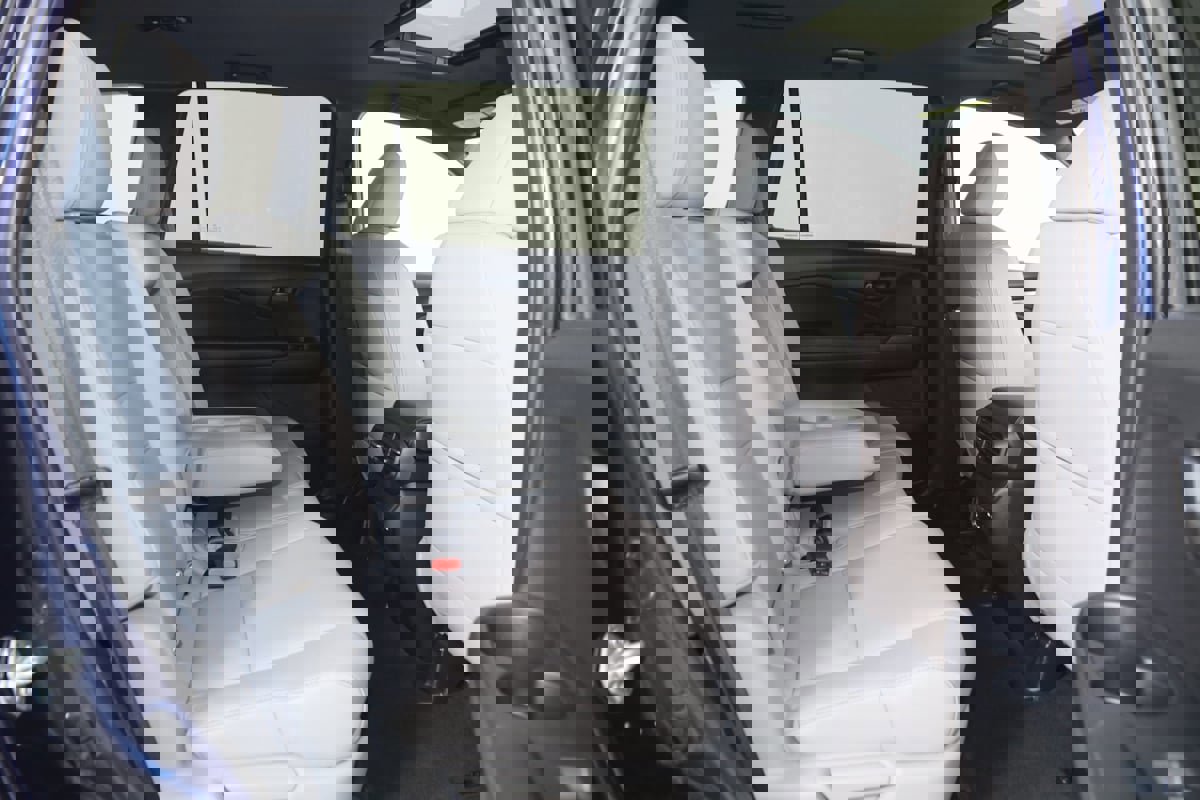 Used 2024 Honda Passport EX-L image 13