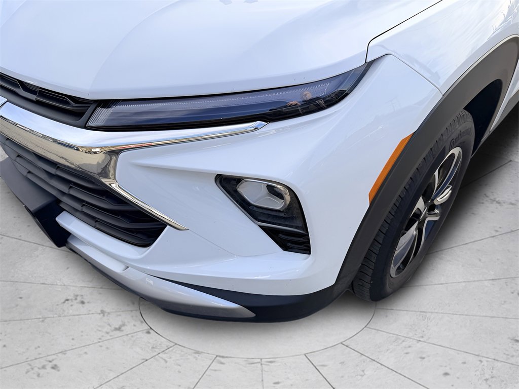 Used 2025 Chevrolet TrailBlazer LT image 11