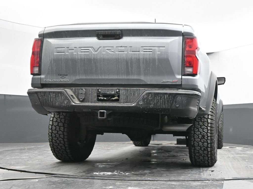 Used 2024 Chevrolet Colorado ZR2 w/ ZR2 Convenience Package III AWD/4WD image 50