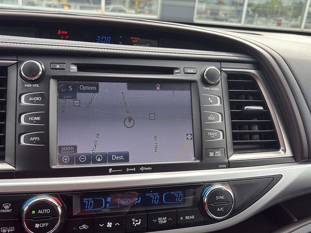 Used 2019 Toyota Highlander XLE image 6