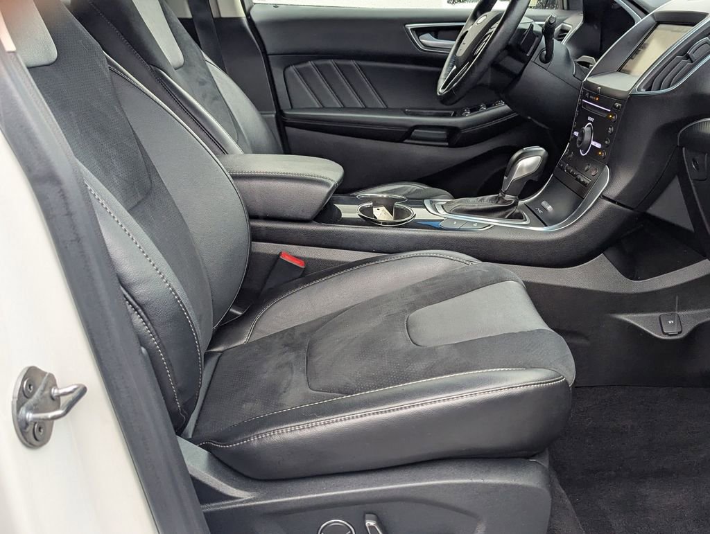 Used 2015 Ford Edge Sport w/ Equipment Group 401A AWD/4WD image 26