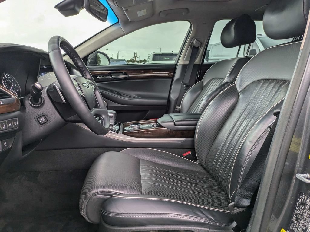 Used 2019 Genesis G90 5.0 Ultimate RWD image 13