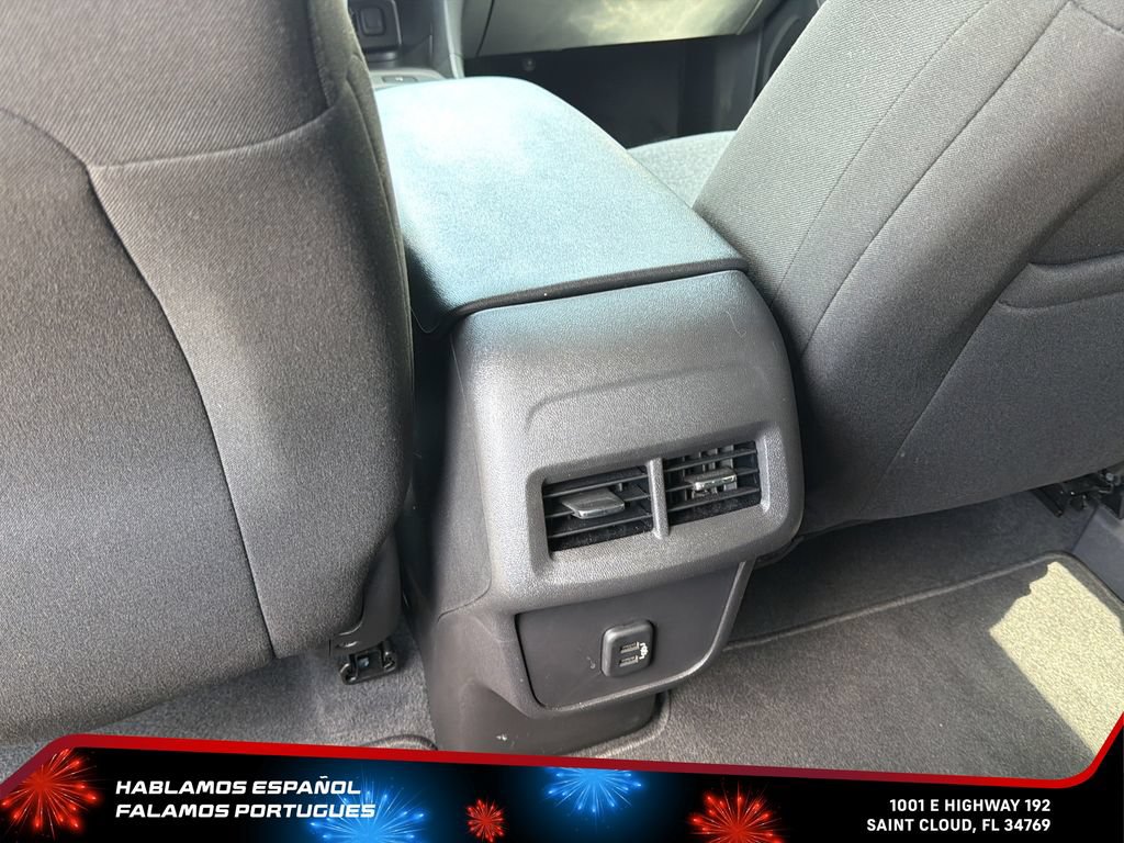 Used 2024 Chevrolet Equinox LT FWD image 25