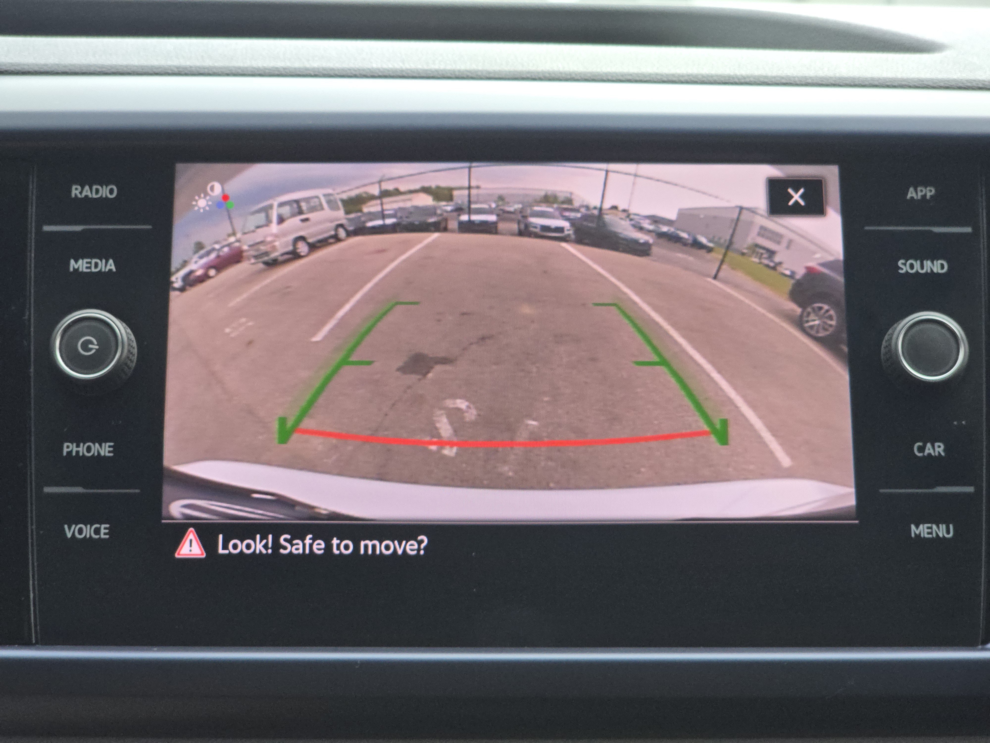 Used 2022 Volkswagen Taos SE FWD image 24