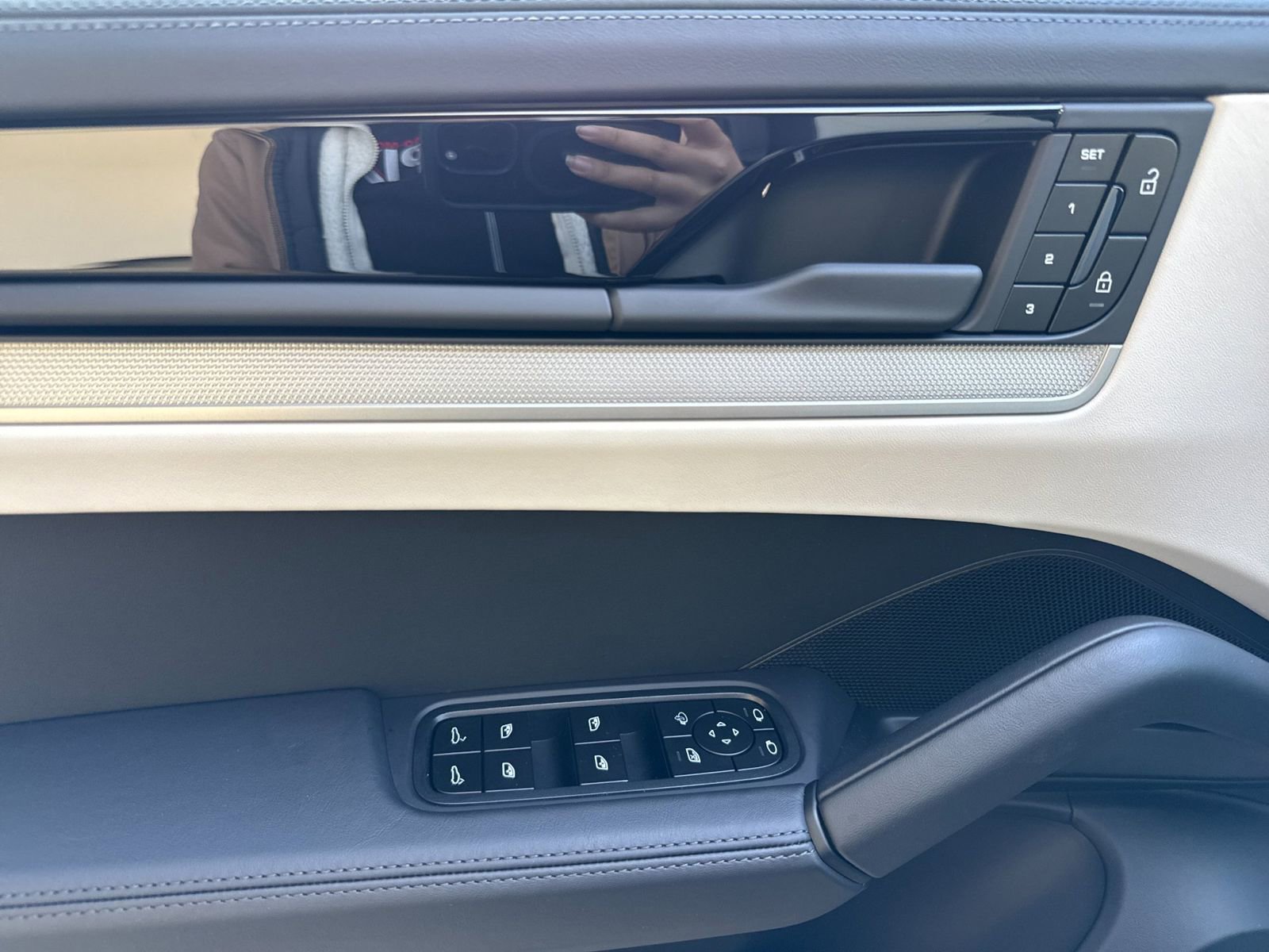 New 2026 Porsche Cayenne Coupe image 12