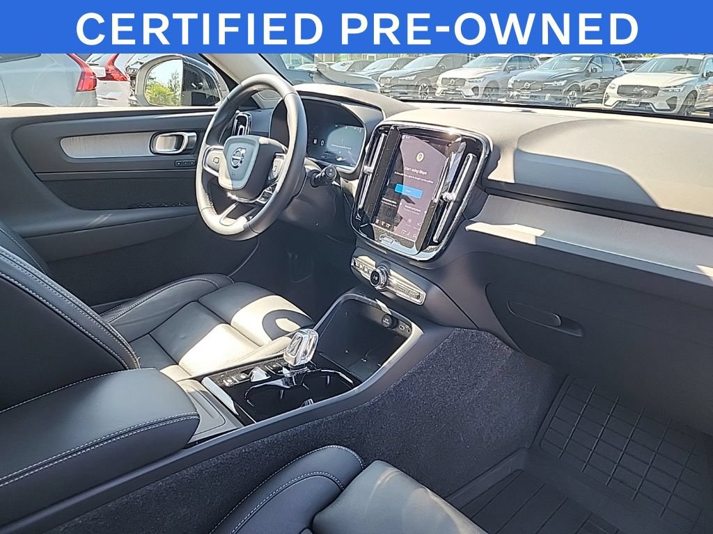 Certified 2026 Volvo XC40 B5 Plus AWD/4WD image 20