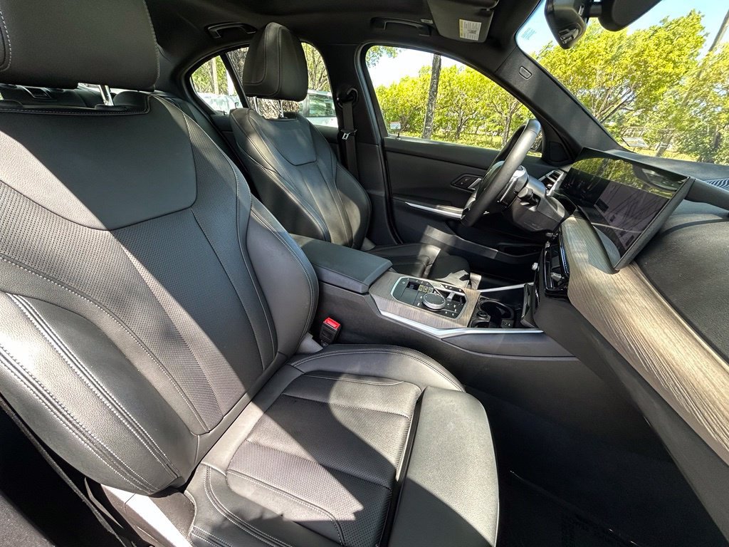 Used 2025 BMW 330i Sedan RWD image 29