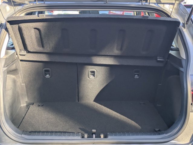 Used 2025 Hyundai Venue SEL image 23