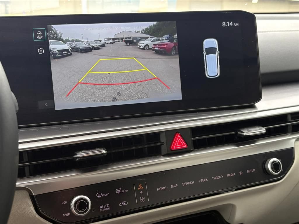 Used 2025 Kia Sorento S FWD image 11