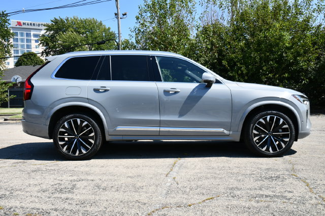 New 2026 Volvo XC90 B6 Plus w/ Protection Package Premier AWD/4WD image 8