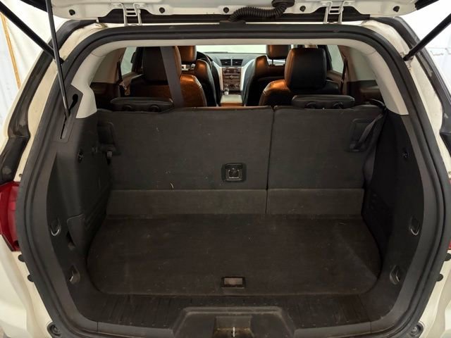 Used 2012 Chevrolet Traverse LT FWD image 12