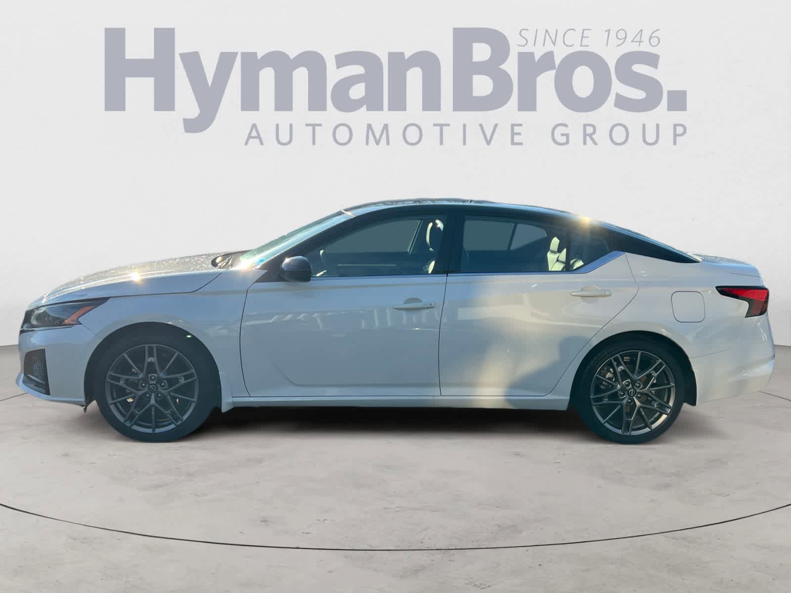 Certified 2025 Nissan Altima 2.5 SR FWD image 7