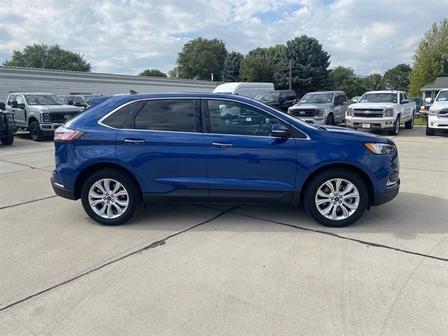 Certified 2022 Ford Edge Titanium image 8