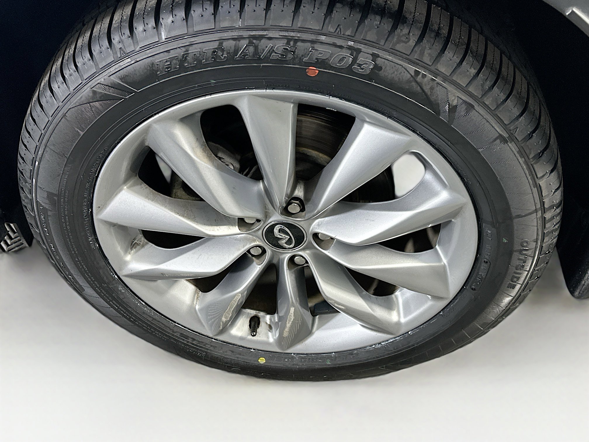 Used 2019 INFINITI QX50 Luxe w/ Navigation Package image 11