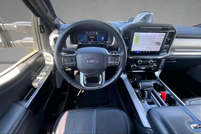 Used 2025 Ford F150 Platinum AWD/4WD image 3
