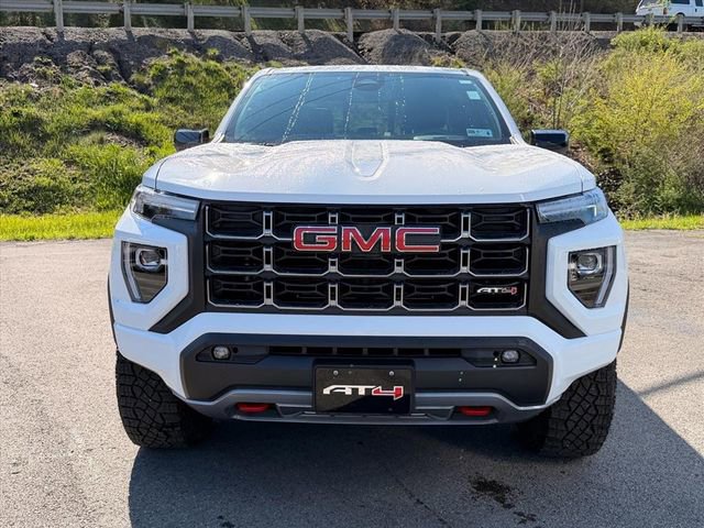Used 2024 GMC Canyon AT4 image 18