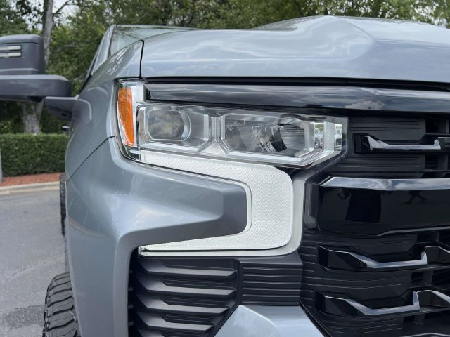 Used 2024 Chevrolet Silverado 1500 LT Trail Boss w/ Convenience Package II AWD/4WD image 9